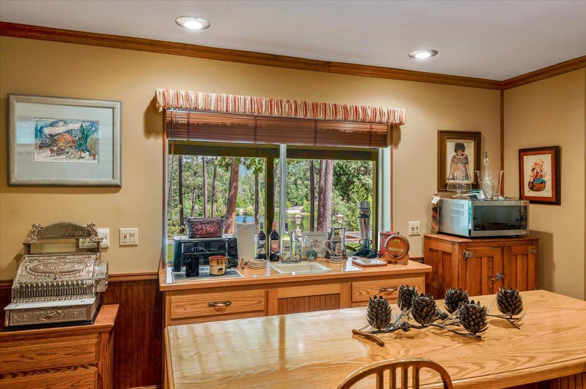 Nevada City, California, 95959, United States, 4 Bedrooms Bedrooms, ,4 BathroomsBathrooms,Residential,Active,1919076