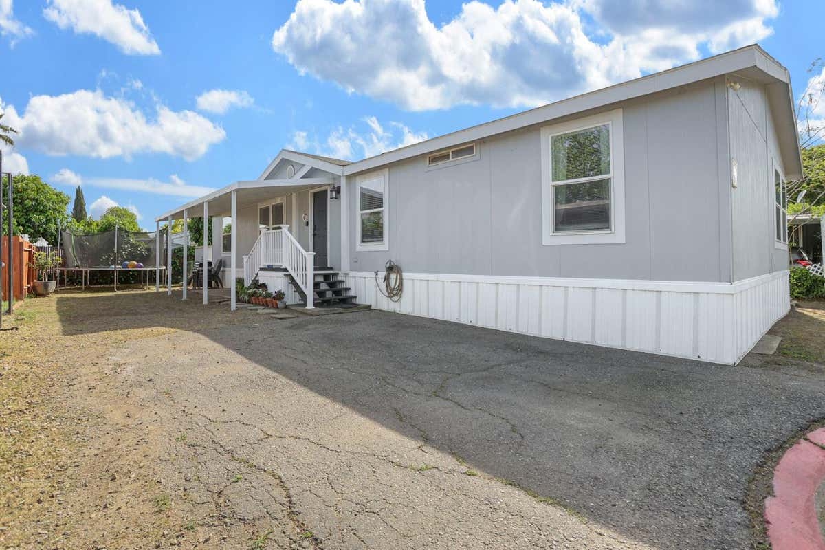 5100 N HIGHWAY 99 SPC 182  