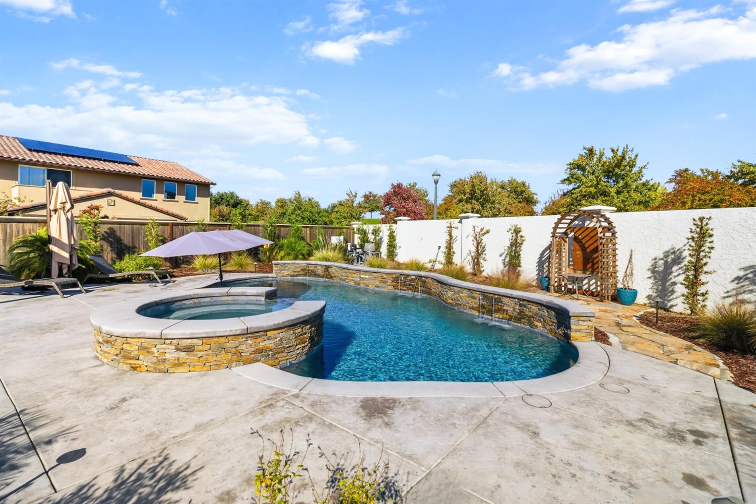 West Sacramento, California, 95605, United States, 3 Bedrooms Bedrooms, ,4 BathroomsBathrooms,Residential,Active,2008265