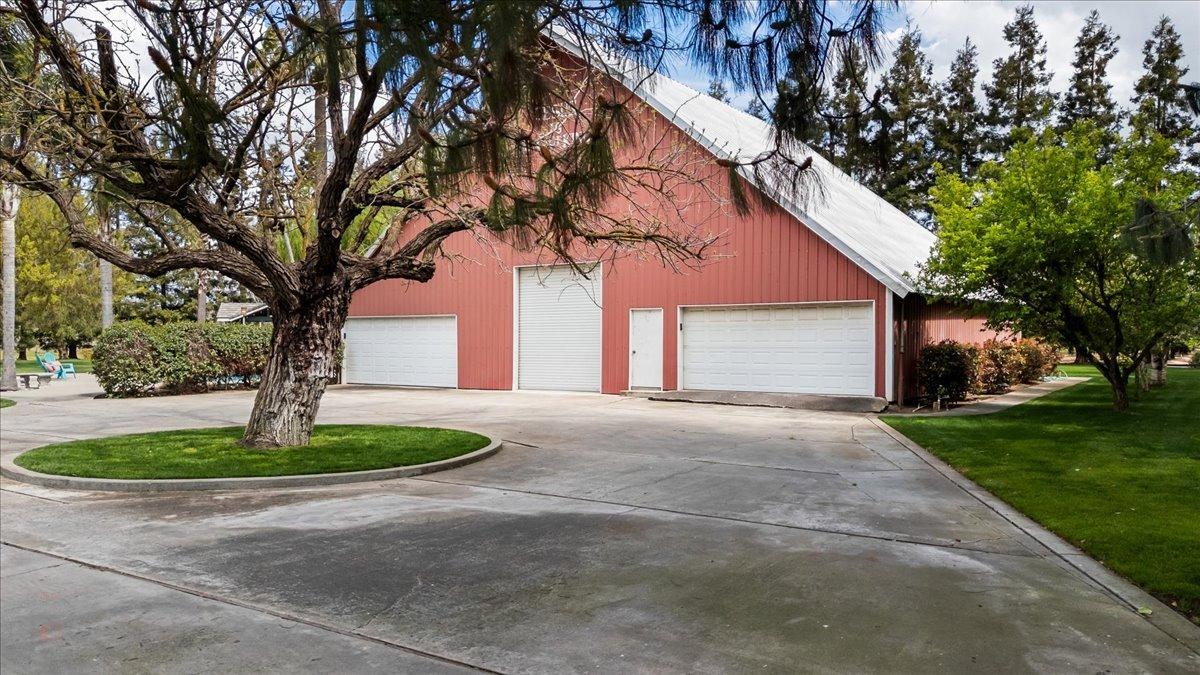 Ripon, California, 95366, United States, 3 Bedrooms Bedrooms, ,5 BathroomsBathrooms,Residential,Active,1808206