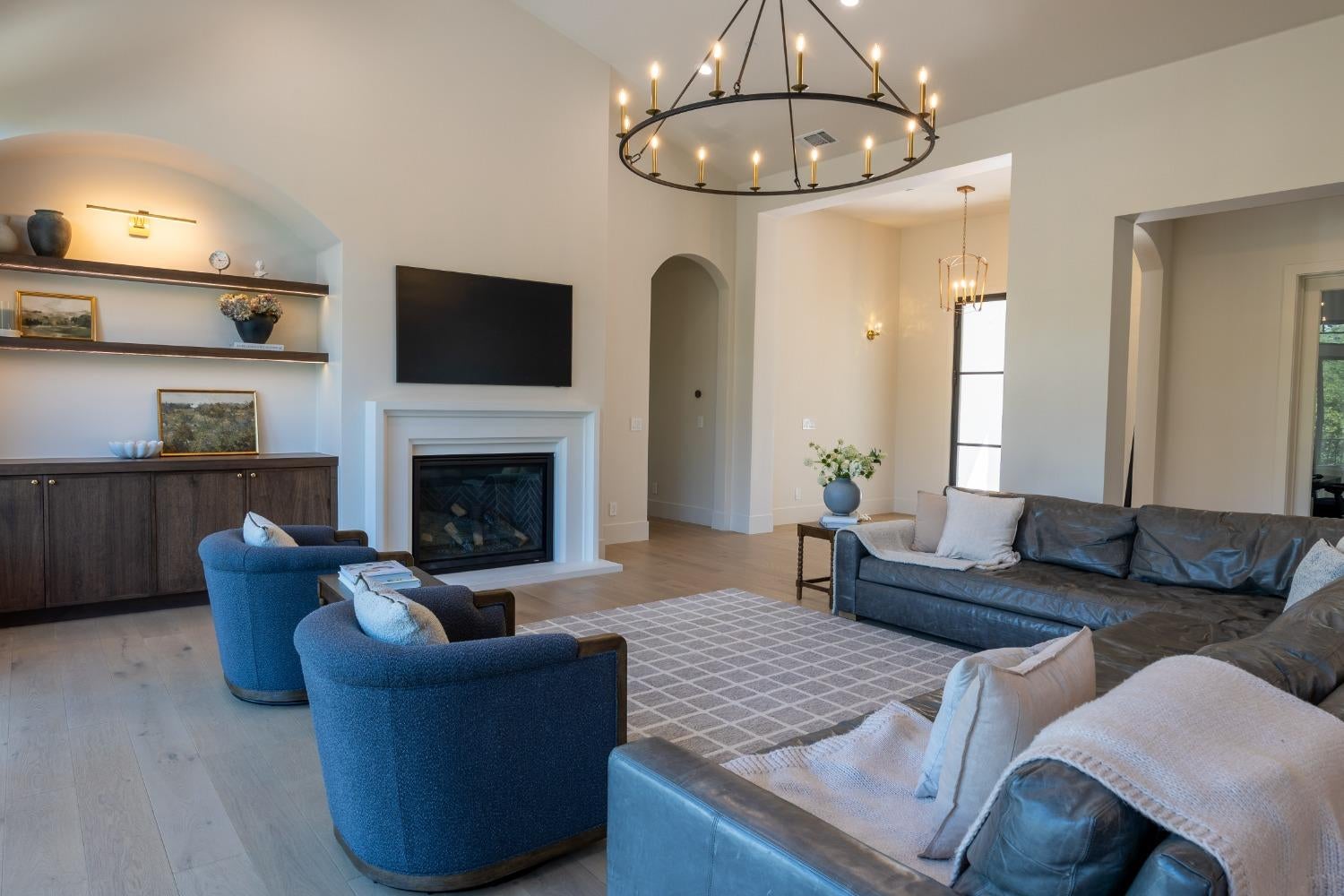 Auburn, California, 95603, United States, 4 Bedrooms Bedrooms, ,4 BathroomsBathrooms,Residential,Active,2017471