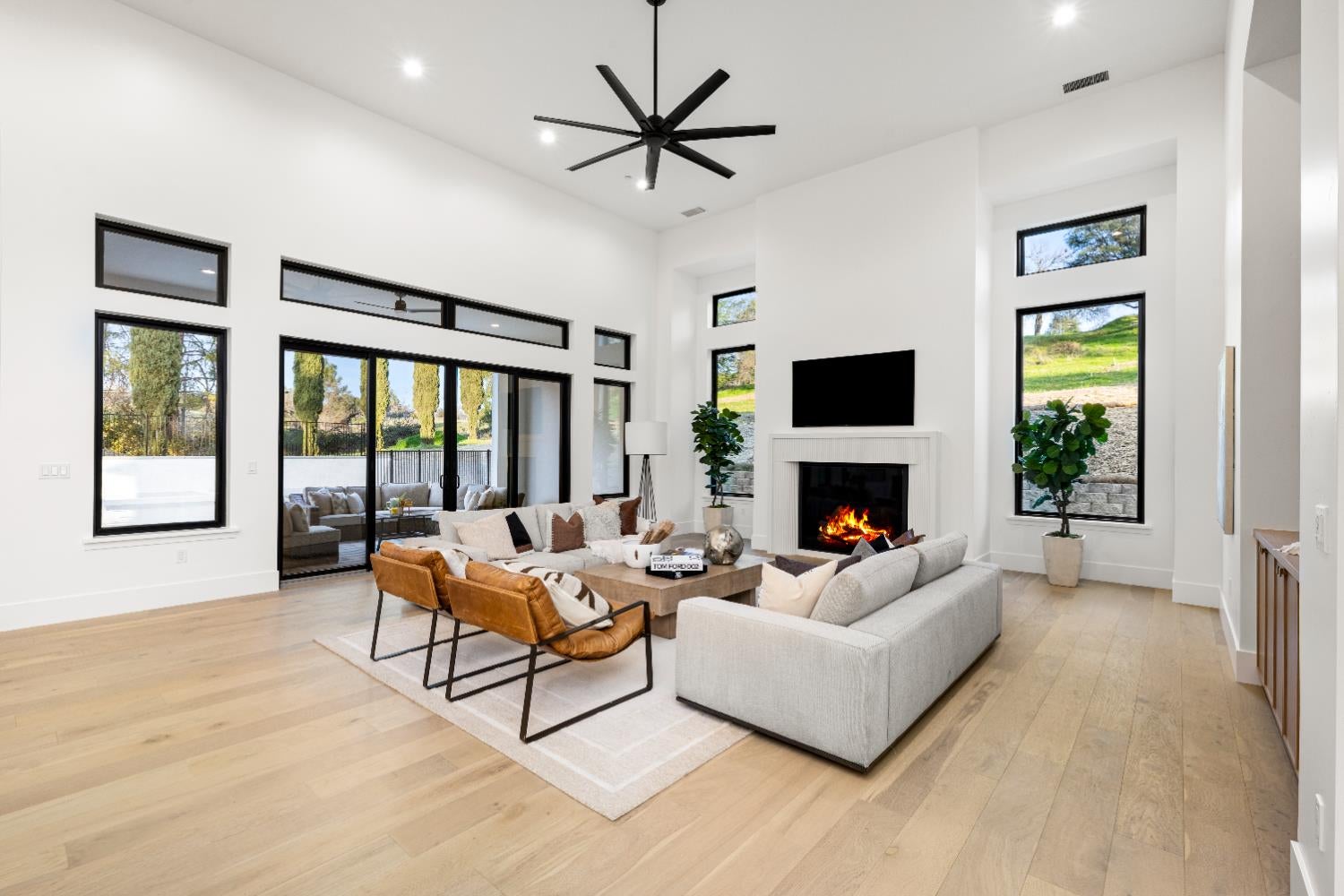 Newcastle, California, 95658, United States, 5 Bedrooms Bedrooms, ,4 BathroomsBathrooms,Residential,Active,2013165