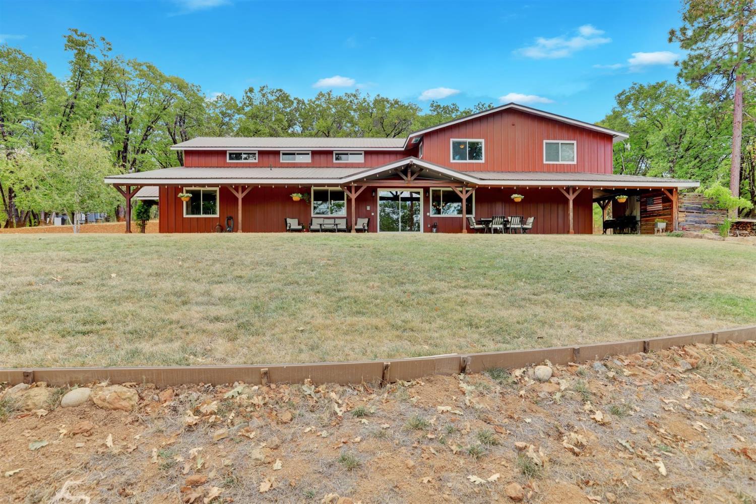 Grass Valley, California, 95949, United States, 4 Bedrooms Bedrooms, ,5 BathroomsBathrooms,Residential,Active,1941342