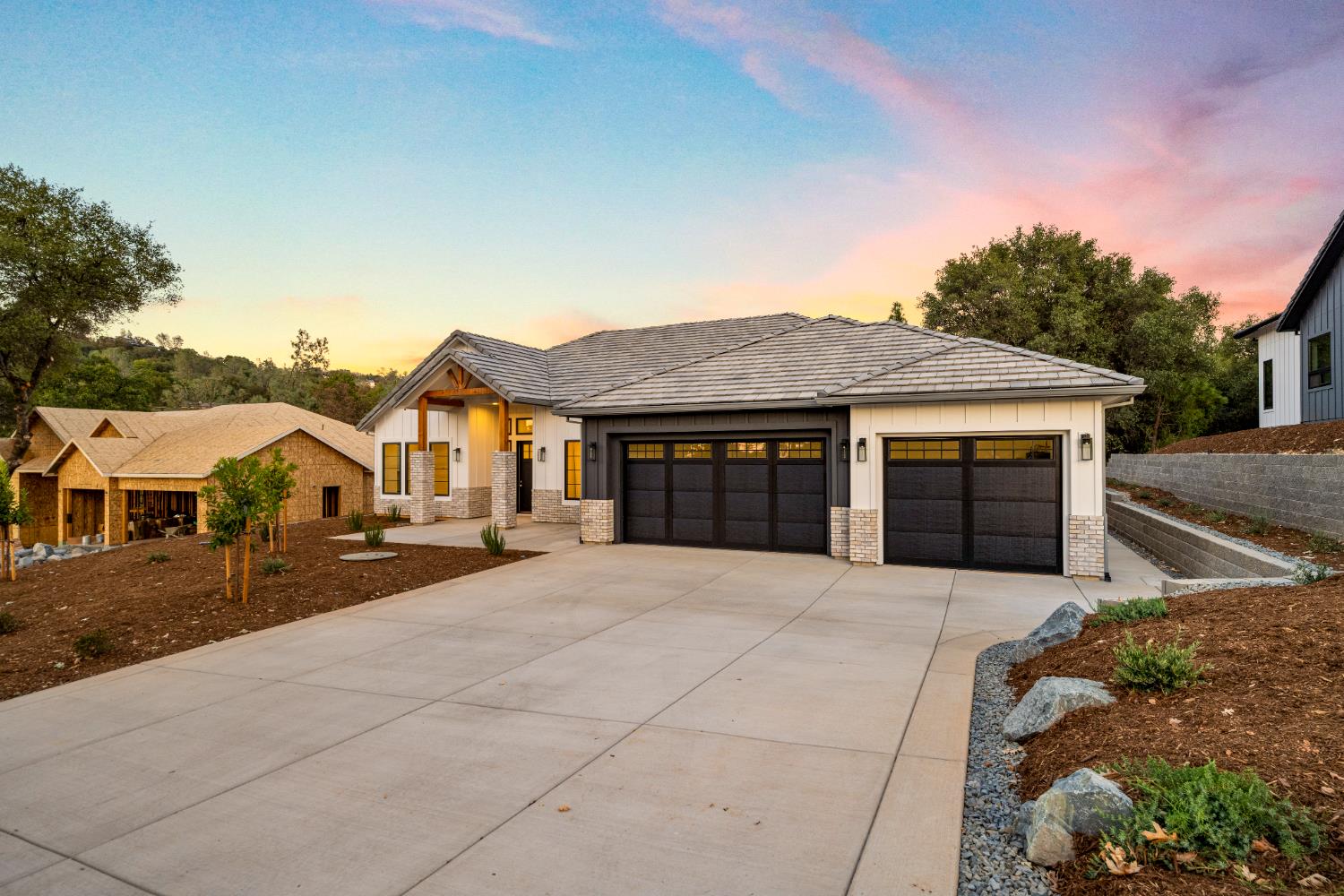 Auburn, California, 95602, United States, 4 Bedrooms Bedrooms, ,3 BathroomsBathrooms,Residential,Active,2003545