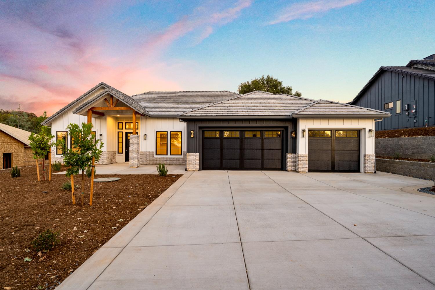 Auburn, California, 95602, United States, 4 Bedrooms Bedrooms, ,3 BathroomsBathrooms,Residential,Active,2003545