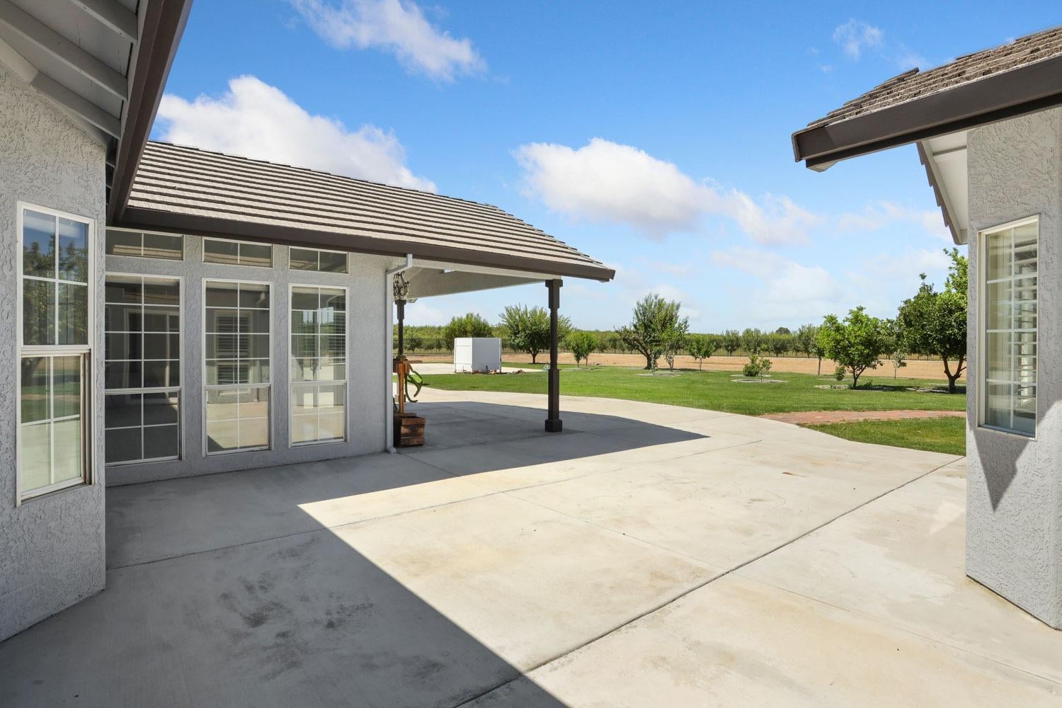 Manteca, California, 95336, United States, 4 Bedrooms Bedrooms, ,3 BathroomsBathrooms,Residential,Active,1946532