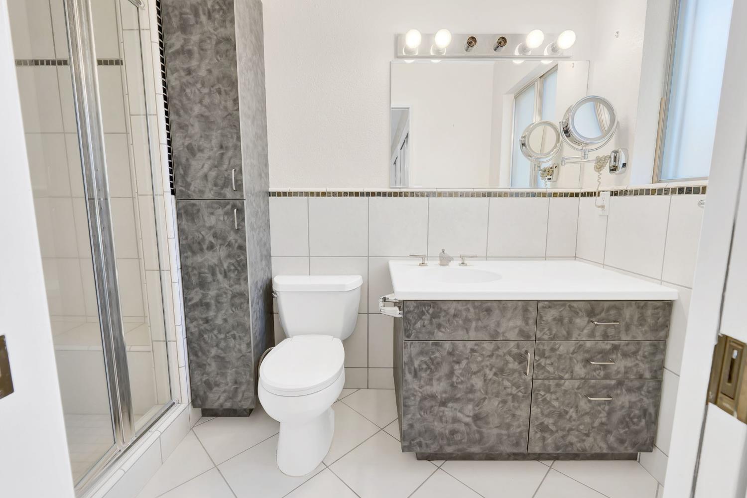 Davis, California, 95618, United States, 5 Bedrooms Bedrooms, ,4 BathroomsBathrooms,Residential,Active,1960157