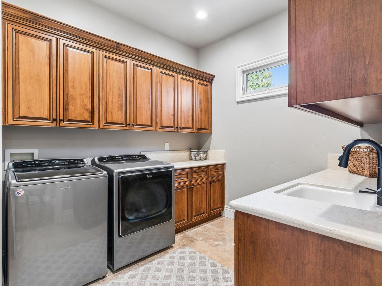 Granite Bay, California, 95746, United States, 5 Bedrooms Bedrooms, ,7 BathroomsBathrooms,Residential,Active,2028537