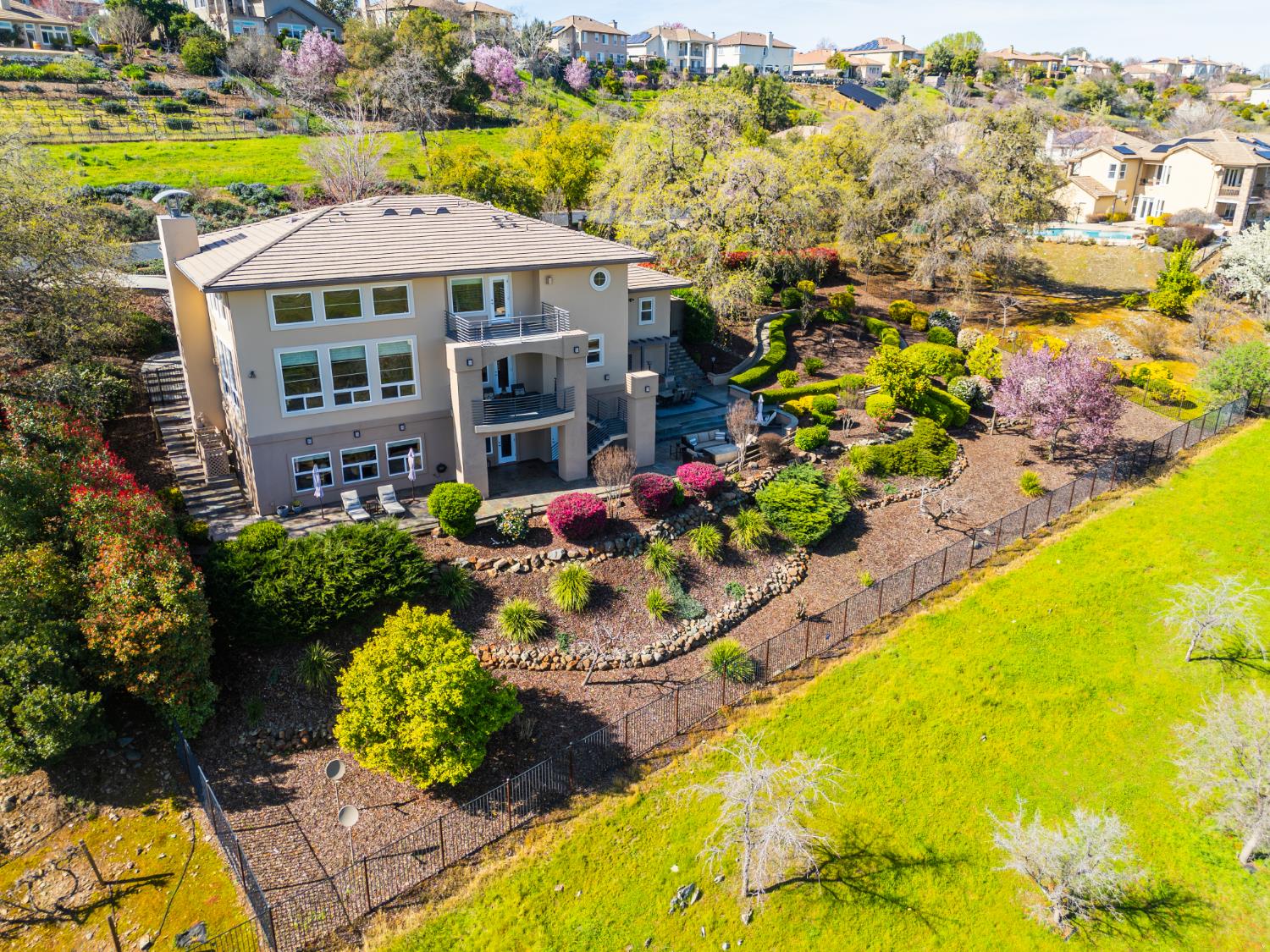 El Dorado Hills, California, 95762, United States, 5 Bedrooms Bedrooms, ,4 BathroomsBathrooms,Residential,Active,2023351