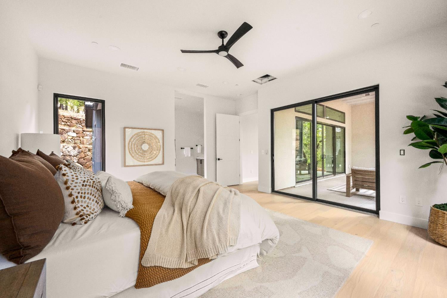 Meadow Vista, California, 95722, United States, 4 Bedrooms Bedrooms, ,4 BathroomsBathrooms,Residential,Active,1968421