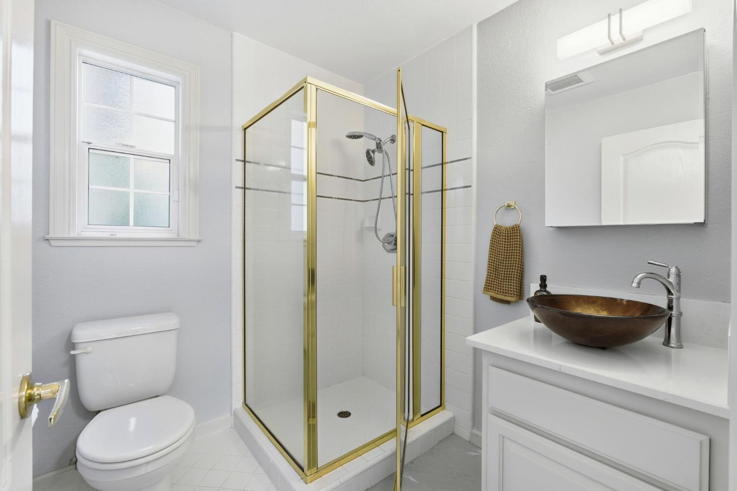 Davis, California, 95618, United States, 4 Bedrooms Bedrooms, ,3 BathroomsBathrooms,Residential,Active,2015453