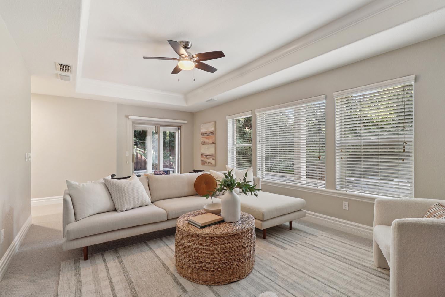 Carmichael, California, 95608, United States, 5 Bedrooms Bedrooms, ,5 BathroomsBathrooms,Residential,Active,1927677