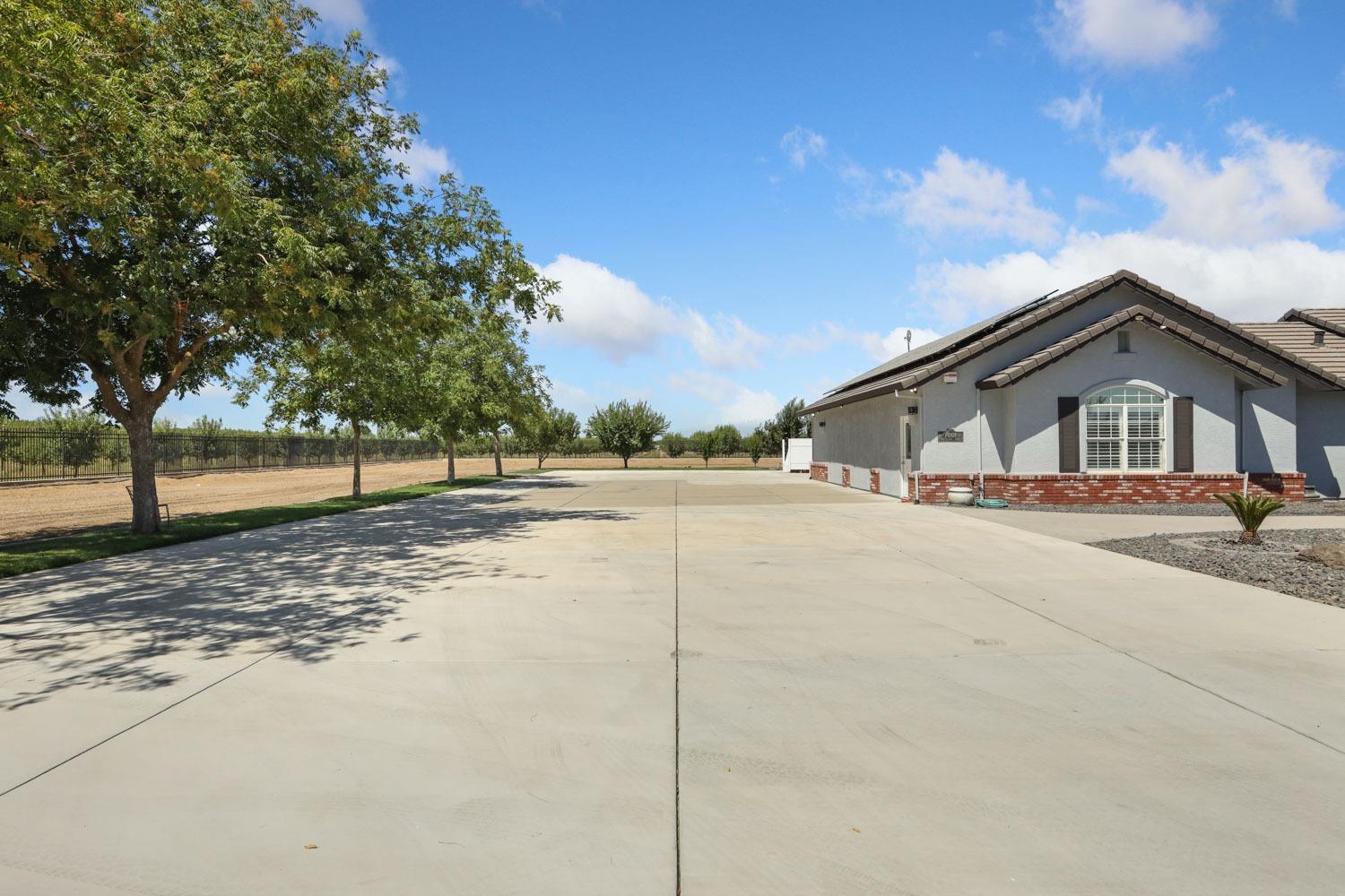 Manteca, California, 95336, United States, 4 Bedrooms Bedrooms, ,3 BathroomsBathrooms,Residential,Active,1946532