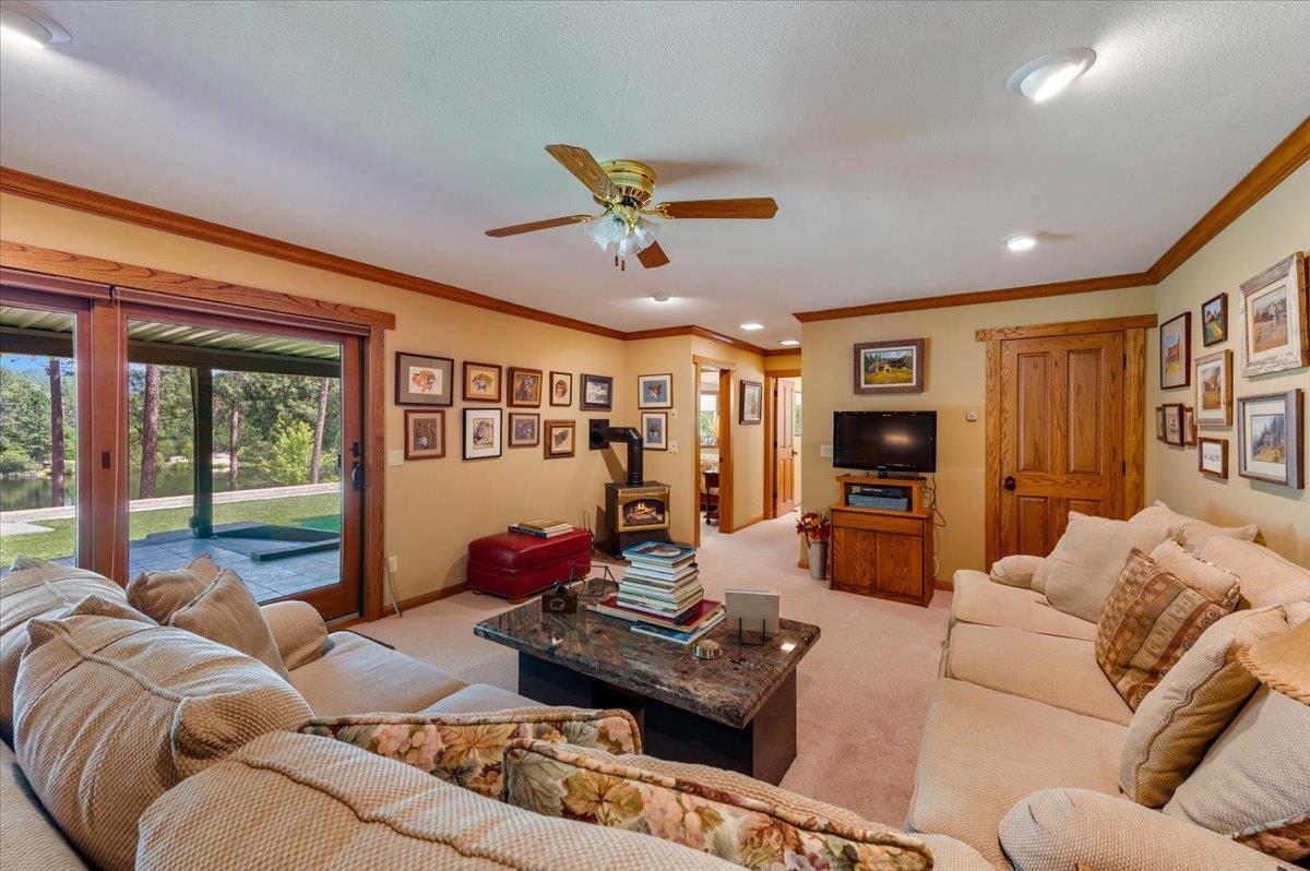 Nevada City, California, 95959, United States, 4 Bedrooms Bedrooms, ,4 BathroomsBathrooms,Residential,Active,1919076