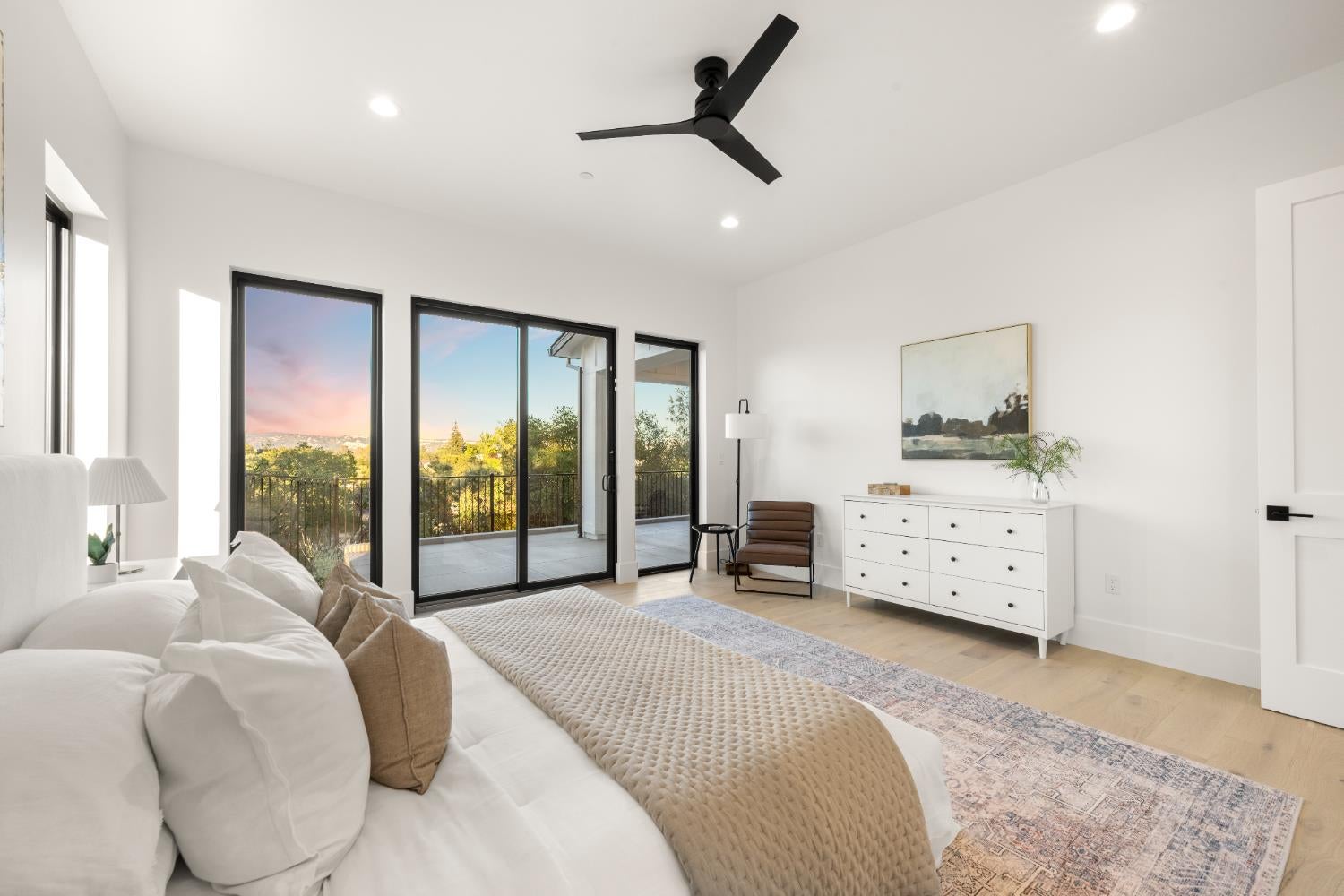 Loomis, California, 95650, United States, 5 Bedrooms Bedrooms, ,4 BathroomsBathrooms,Residential,Active,1959535