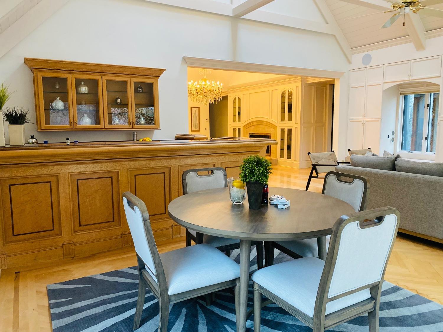 Sacramento, California, 95827, United States, 6 Bedrooms Bedrooms, ,7 BathroomsBathrooms,Residential,Active,1898041