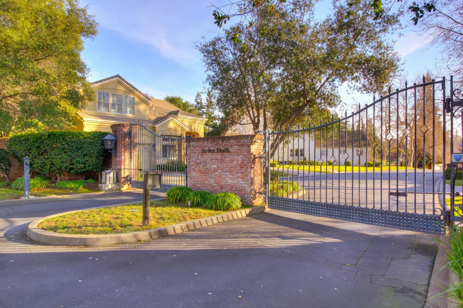 Carmichael, California, 95608, United States, 5 Bedrooms Bedrooms, ,5 BathroomsBathrooms,Residential,Active,1927677