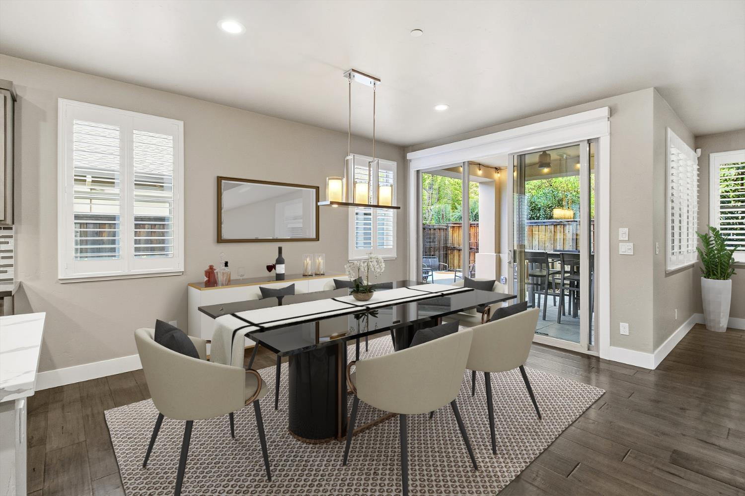 Sacramento, California, 95825, United States, 4 Bedrooms Bedrooms, ,4 BathroomsBathrooms,Residential,Active,1996302