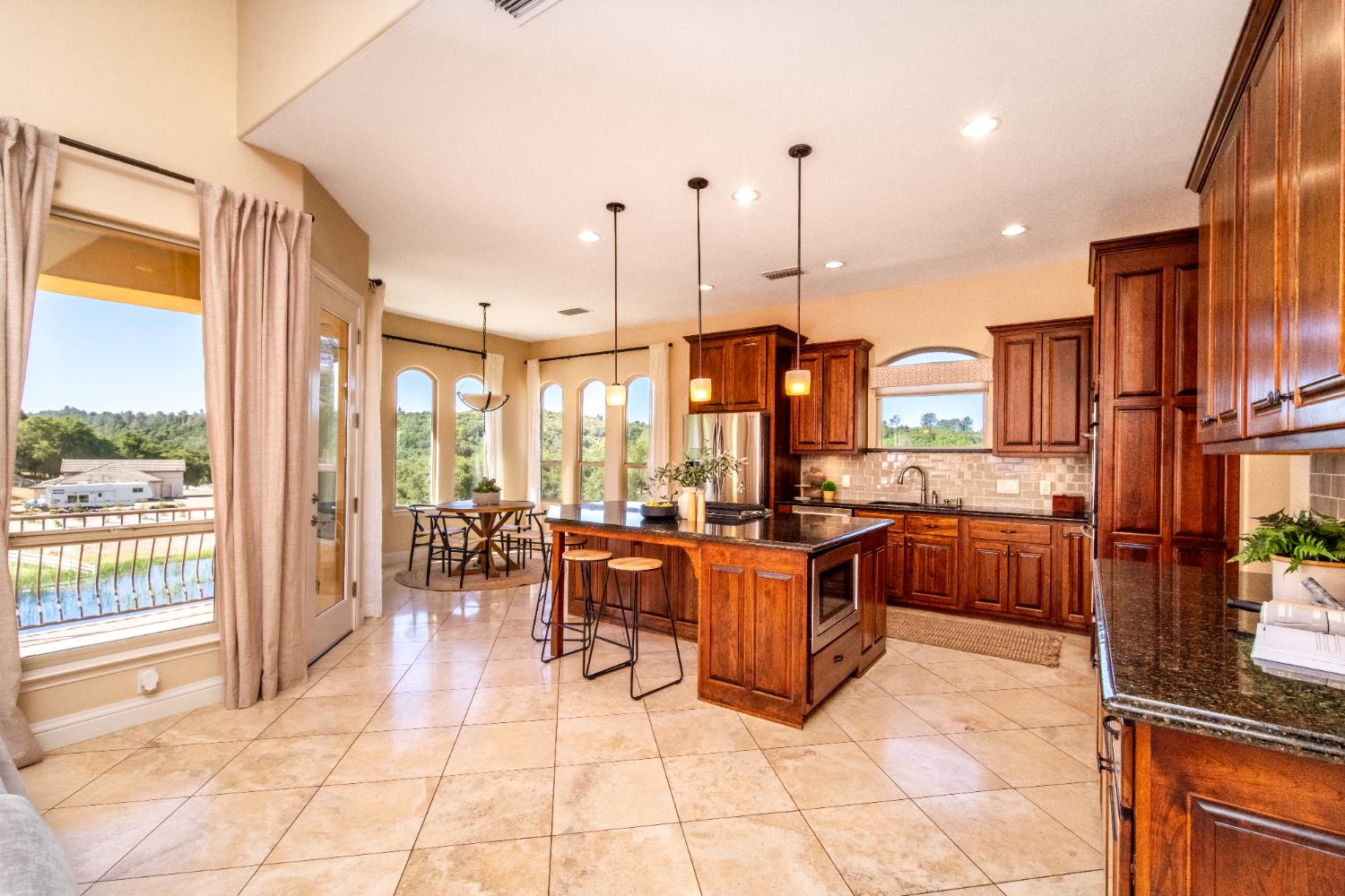 Shingle Springs, California, 95682, United States, ,4 BathroomsBathrooms,Residential,Active,1829887