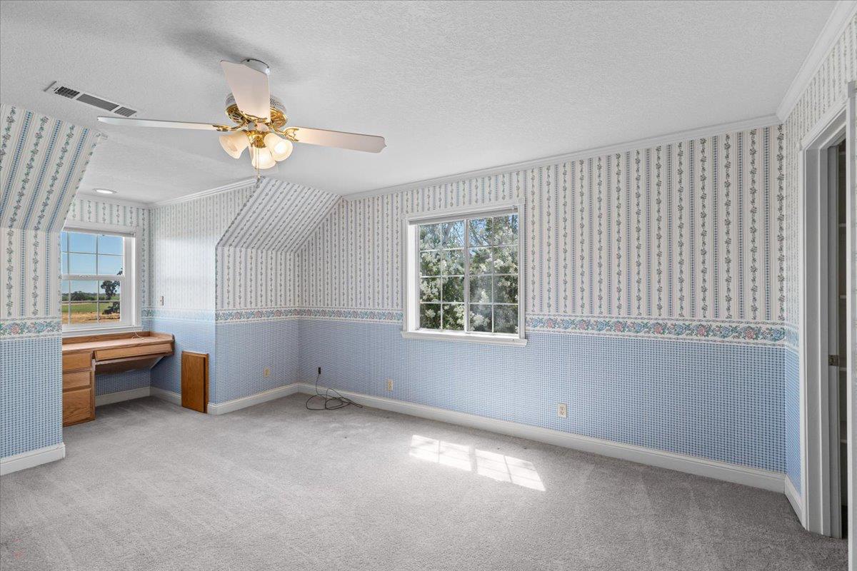 Galt, California, 95632, United States, 3 Bedrooms Bedrooms, ,3 BathroomsBathrooms,Residential,Active,1922295