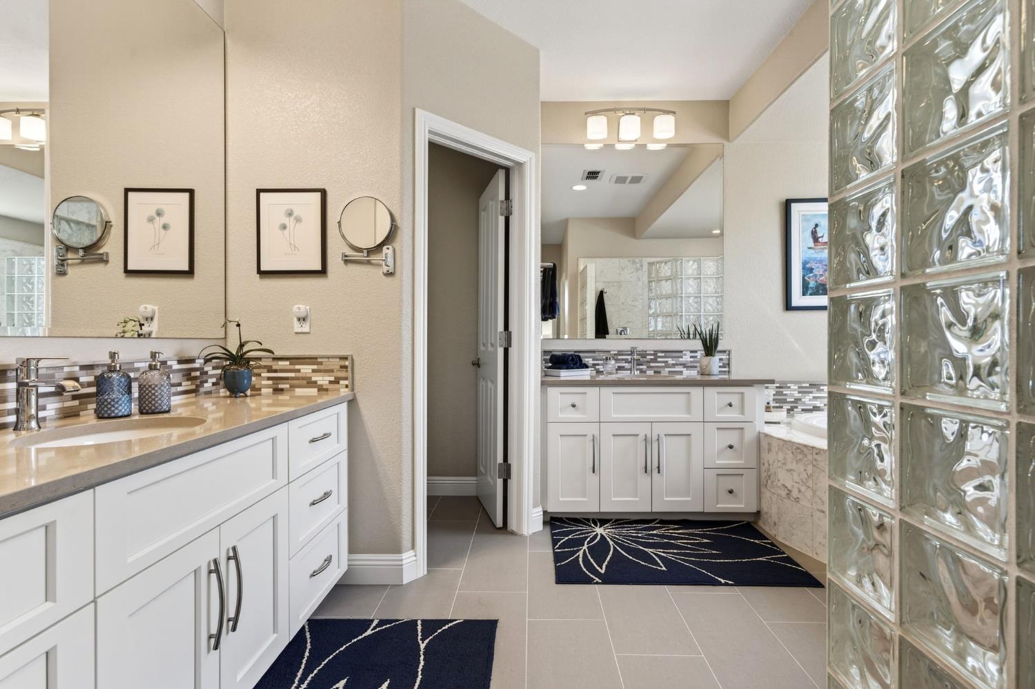 Davis, California, 95618, United States, 3 Bedrooms Bedrooms, ,4 BathroomsBathrooms,Residential,Active,2030523