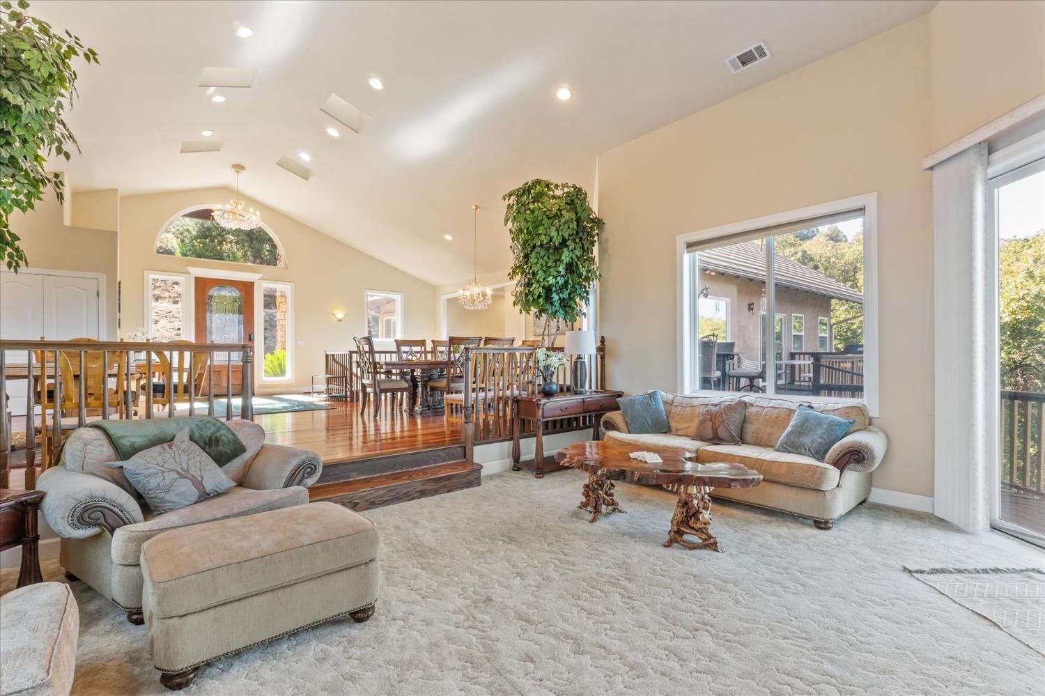 Murphys, California, 95247, United States, 4 Bedrooms Bedrooms, ,4 BathroomsBathrooms,Residential,Active,2006941