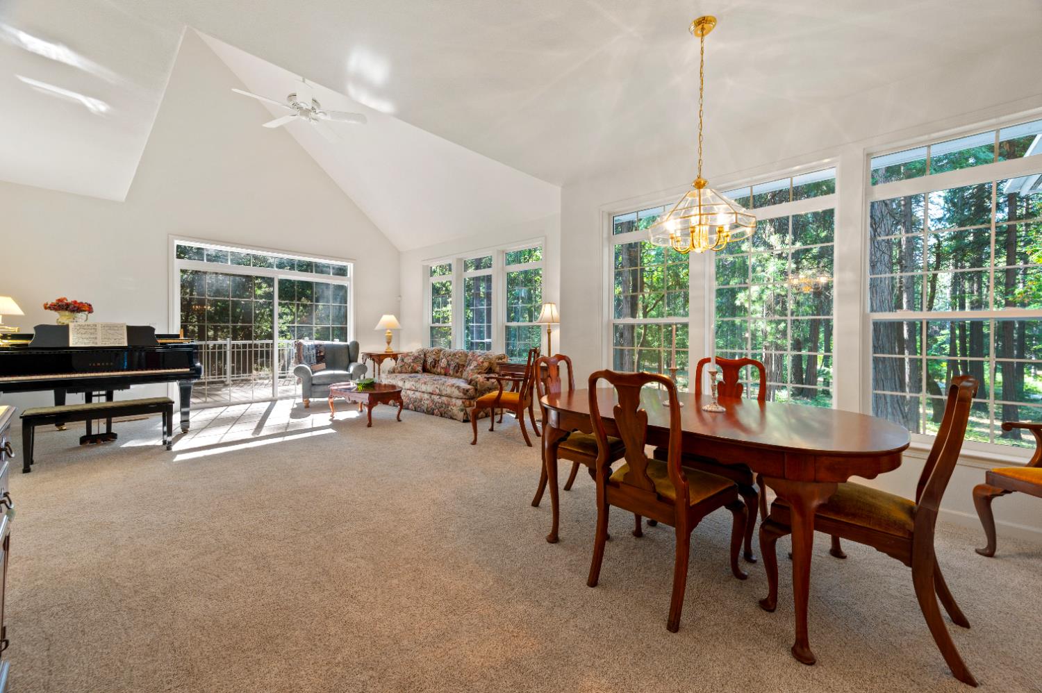 Nevada City, California, 95959, United States, 3 Bedrooms Bedrooms, ,4 BathroomsBathrooms,Residential,Active,1919052