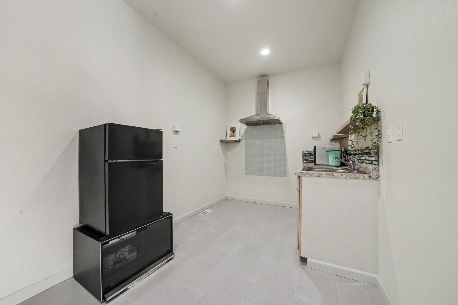 Copperopolis, California, 95228, United States, 3 Bedrooms Bedrooms, ,3 BathroomsBathrooms,Residential,Active,2052096