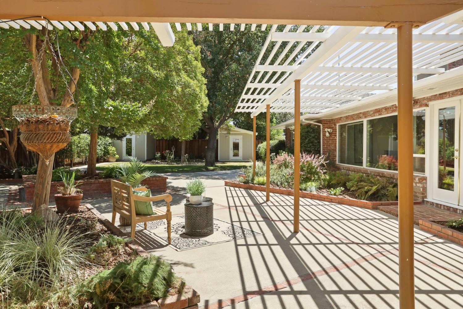 Modesto, California, 95350, United States, 4 Bedrooms Bedrooms, ,3 BathroomsBathrooms,Residential,Active,1877804