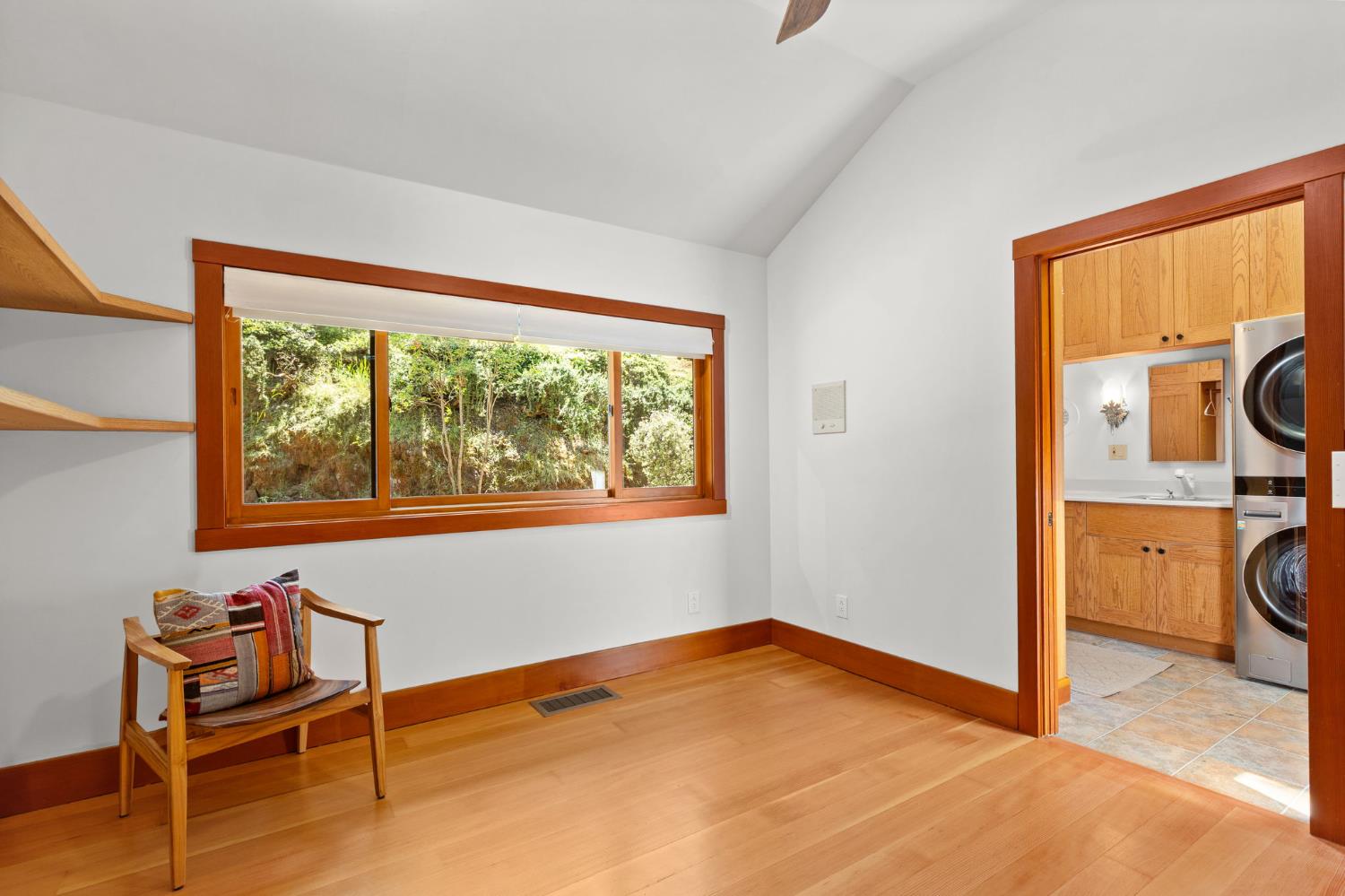 Sutter Creek, California, 95685, United States, 2 Bedrooms Bedrooms, ,4 BathroomsBathrooms,Residential,Active,2038151