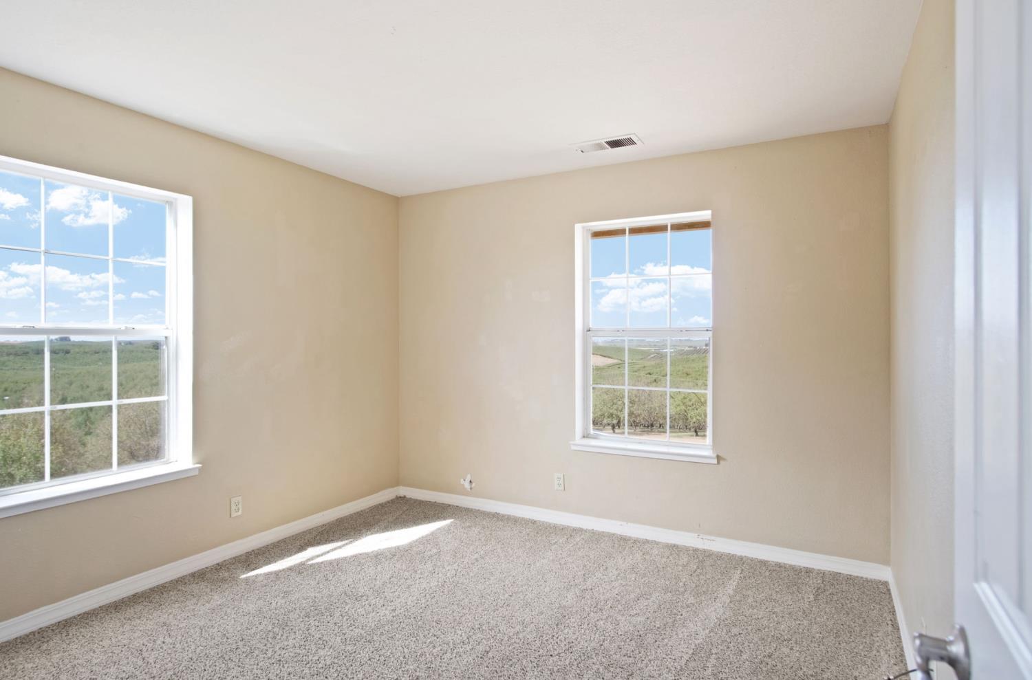 Hickman, California, 95323, United States, 4 Bedrooms Bedrooms, ,3 BathroomsBathrooms,Residential,Active,1954442