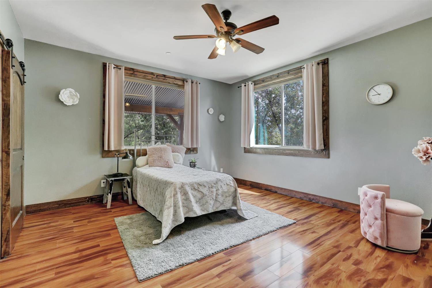 Grass Valley, California, 95949, United States, 4 Bedrooms Bedrooms, ,5 BathroomsBathrooms,Residential,Active,1941342