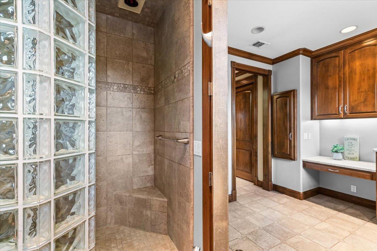 Ripon, California, 95366, United States, 3 Bedrooms Bedrooms, ,5 BathroomsBathrooms,Residential,Active,1808206