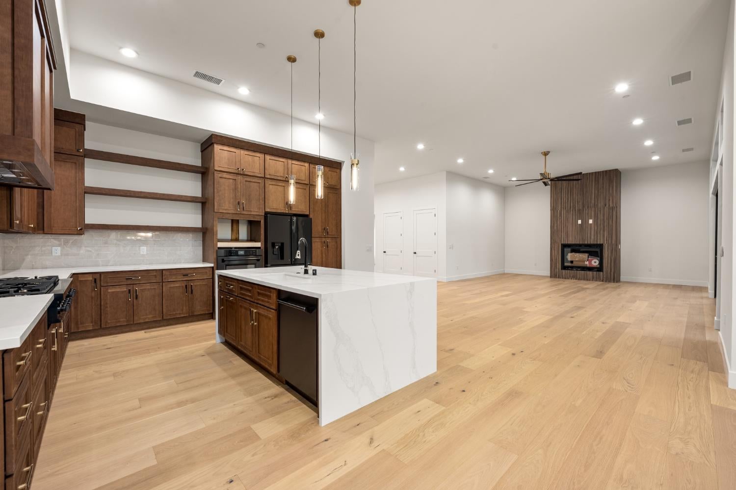 Auburn, California, 95602, United States, 4 Bedrooms Bedrooms, ,3 BathroomsBathrooms,Residential,Active,2003545