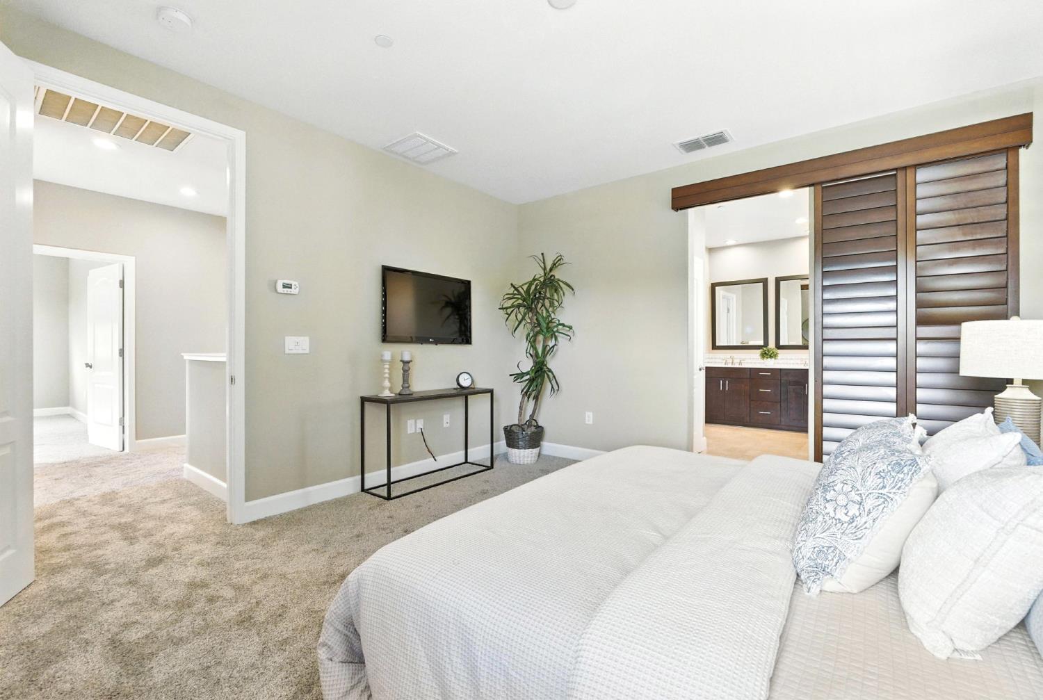 Davis, California, 95616, United States, 3 Bedrooms Bedrooms, ,3 BathroomsBathrooms,Residential,Active,1900388
