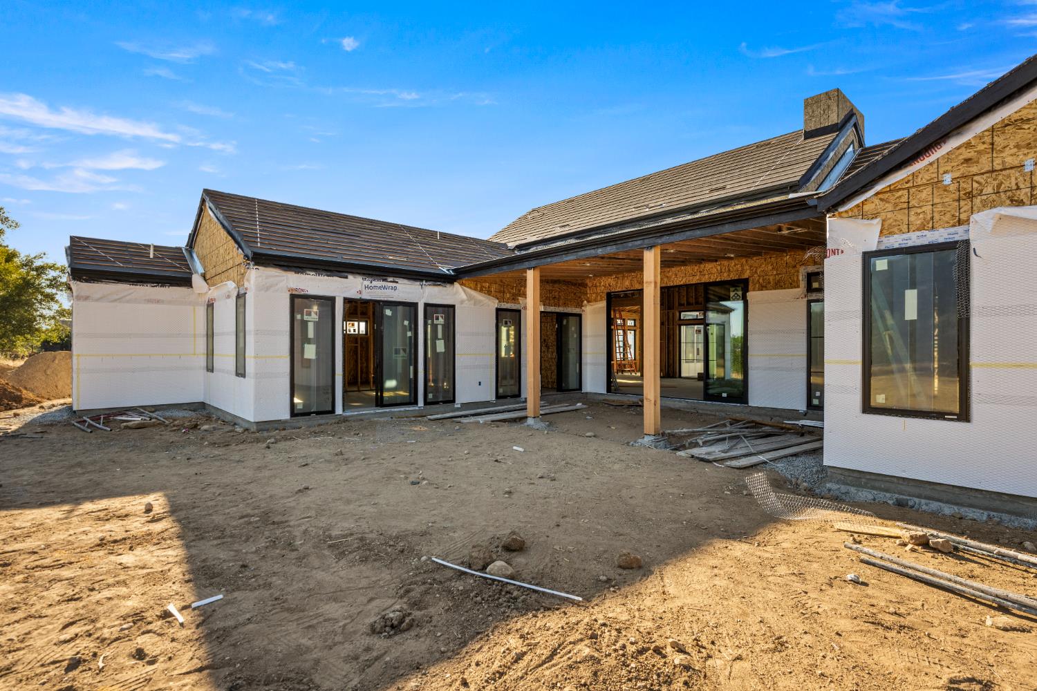 Loomis, California, 95650, United States, 4 Bedrooms Bedrooms, ,5 BathroomsBathrooms,Residential,Active,1893259