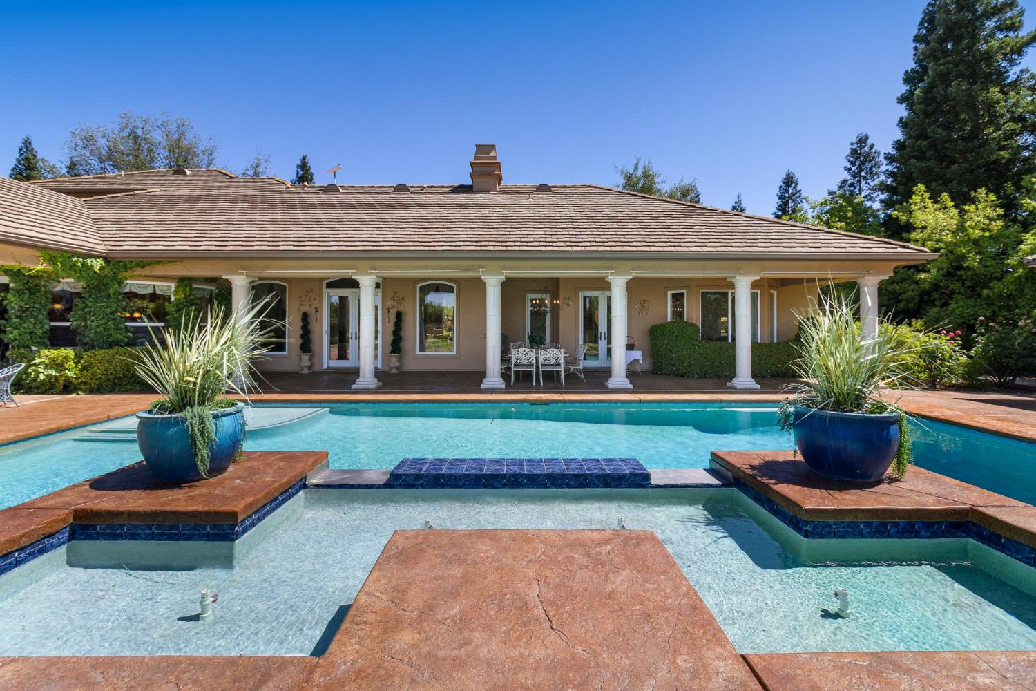 Sacramento, California, 95830, United States, 4 Bedrooms Bedrooms, ,4 BathroomsBathrooms,Residential,Active,2045041