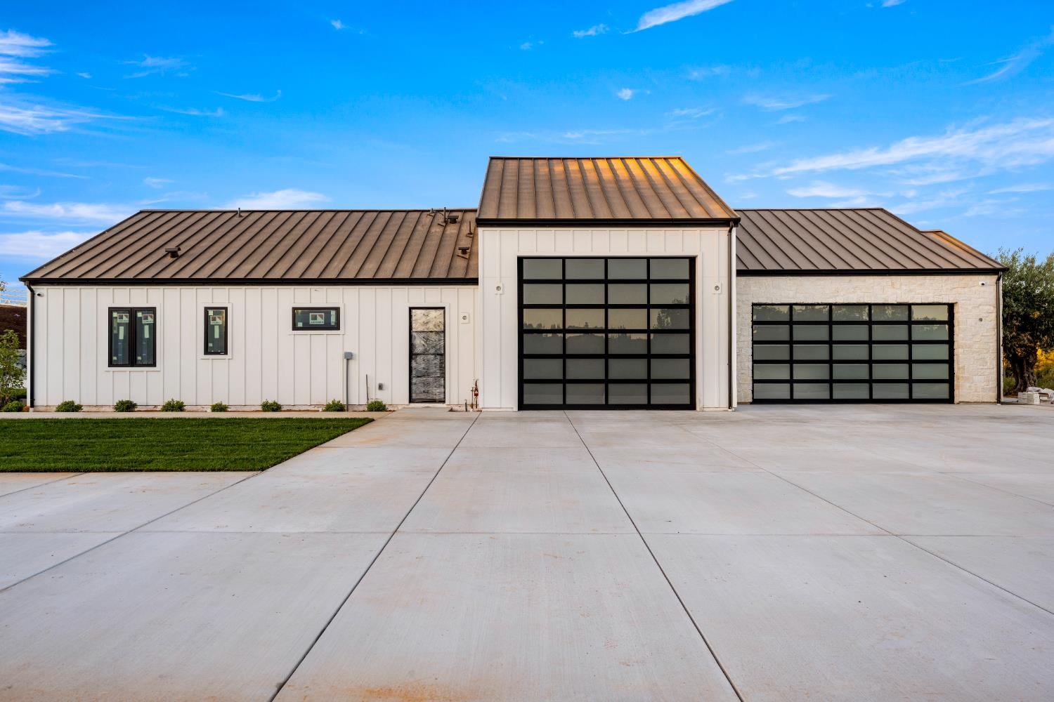 Newcastle, California, 95658, United States, 4 Bedrooms Bedrooms, ,6 BathroomsBathrooms,Residential,Active,1920280