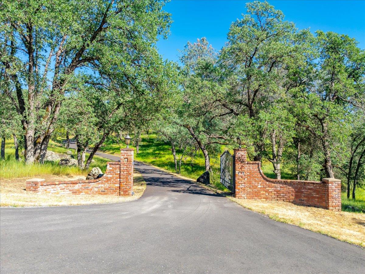 Placerville, California, 95667, United States, 4 Bedrooms Bedrooms, ,3 BathroomsBathrooms,Residential,Active,2034648