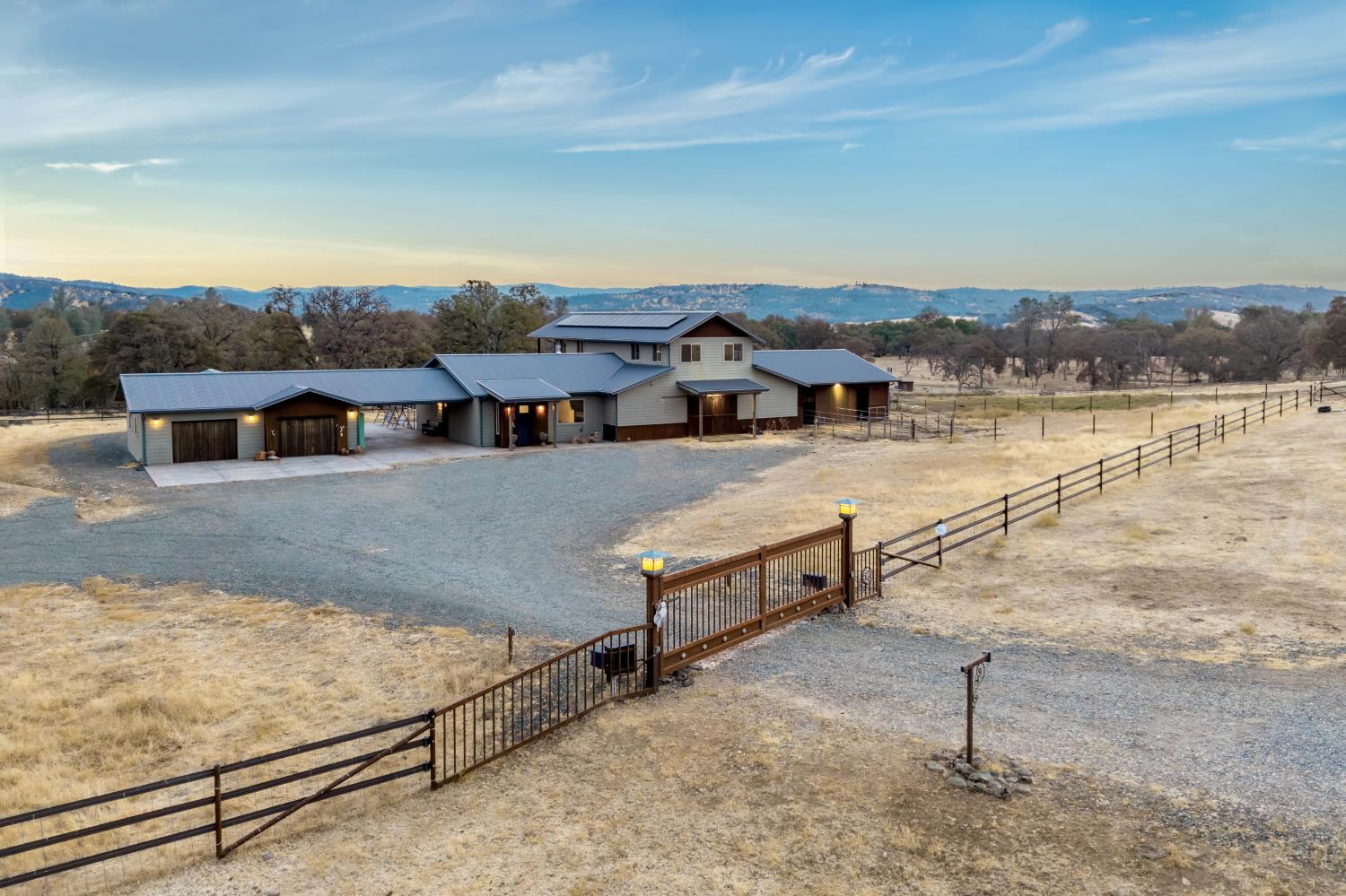 Smartsville, California, 95977, United States, 1 Bedroom Bedrooms, ,3 BathroomsBathrooms,Residential,Active,1952299