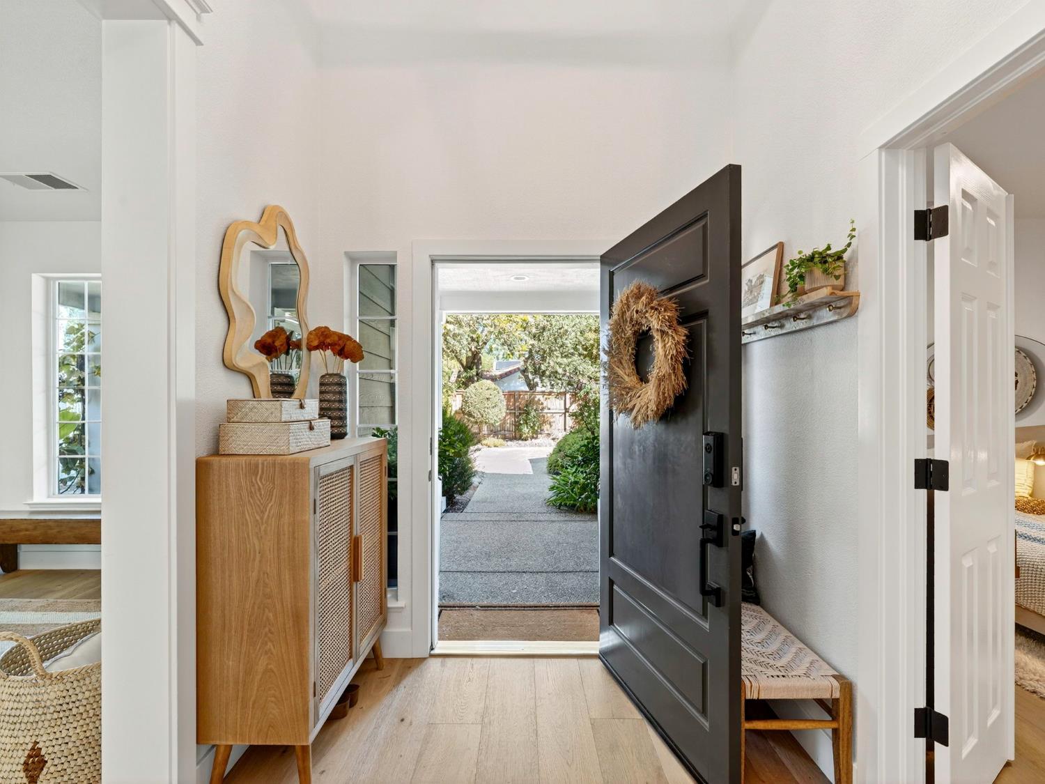 Davis, California, 95618, United States, 5 Bedrooms Bedrooms, ,3 BathroomsBathrooms,Residential,Active,1929454