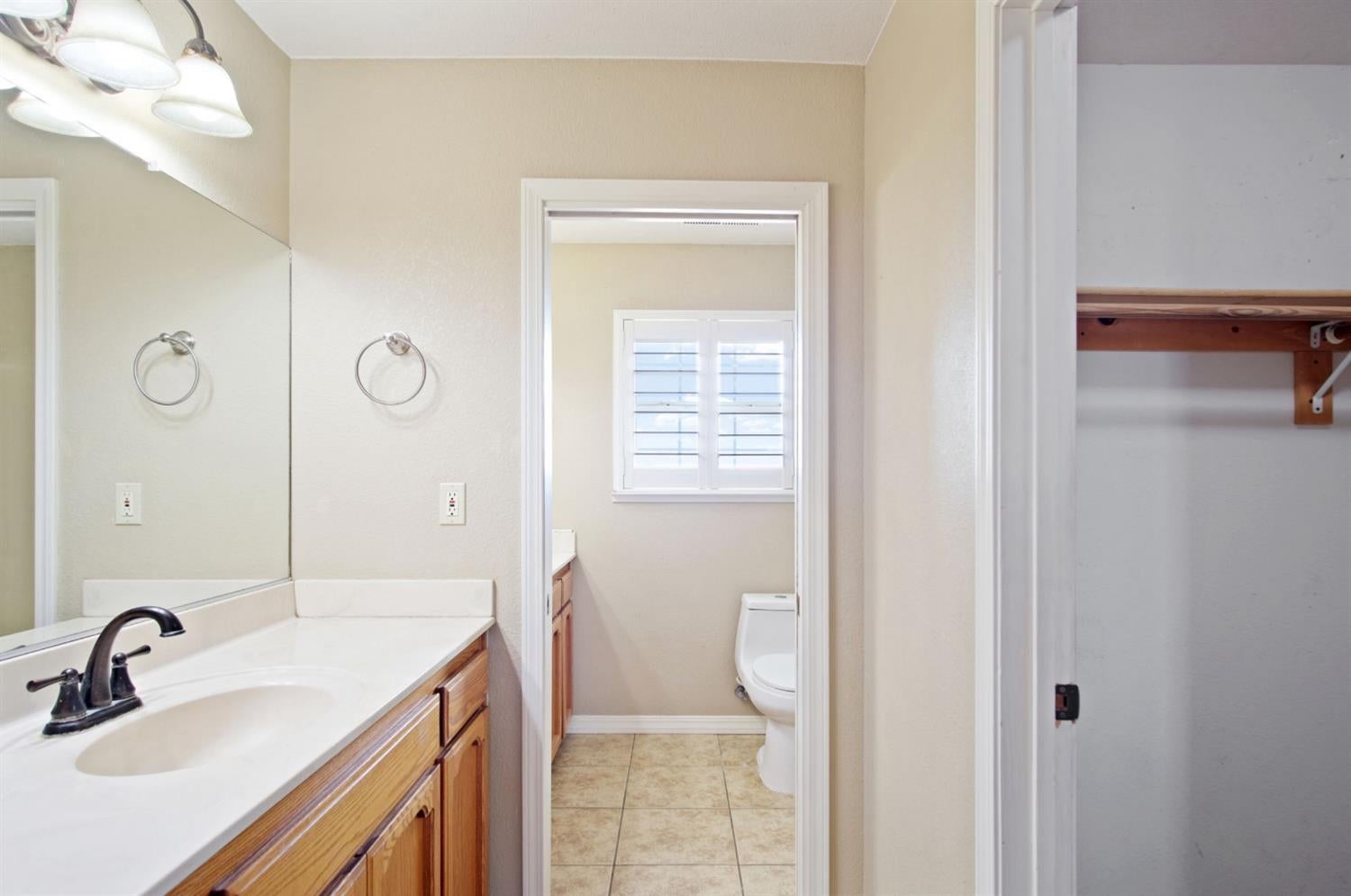 Hickman, California, 95323, United States, 4 Bedrooms Bedrooms, ,3 BathroomsBathrooms,Residential,Active,1954442