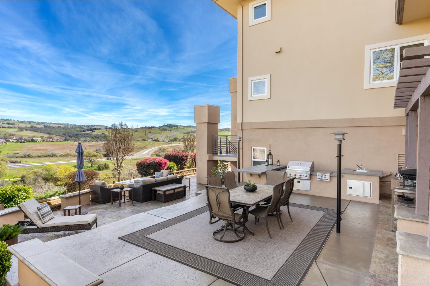 El Dorado Hills, California, 95762, United States, 5 Bedrooms Bedrooms, ,4 BathroomsBathrooms,Residential,Active,2023351