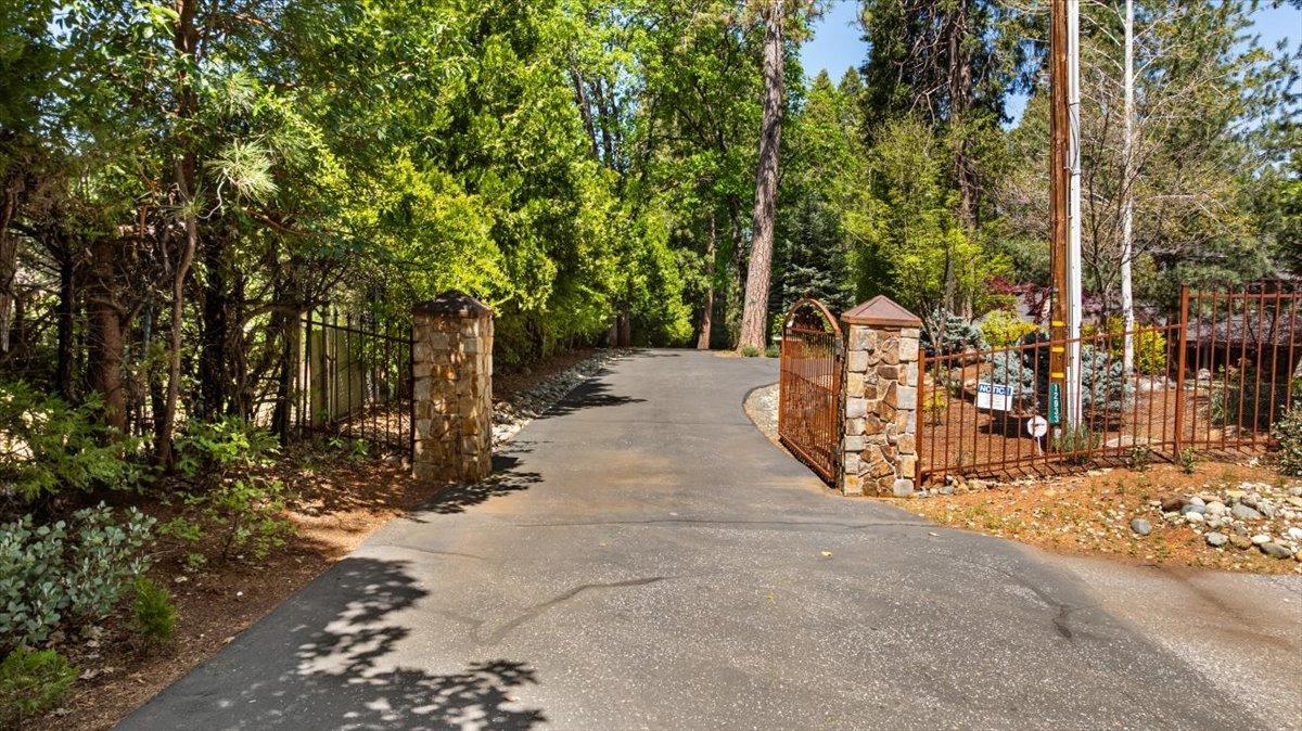 Grass Valley, California, 95945, United States, 4 Bedrooms Bedrooms, ,4 BathroomsBathrooms,Residential,Active,1798051