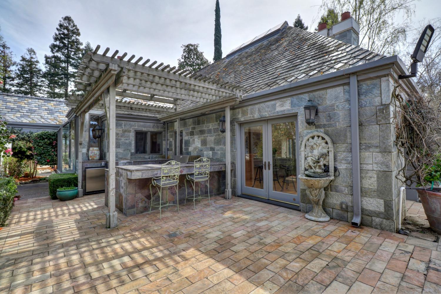 Sacramento, California, 95827, United States, 6 Bedrooms Bedrooms, ,7 BathroomsBathrooms,Residential,Active,1898041