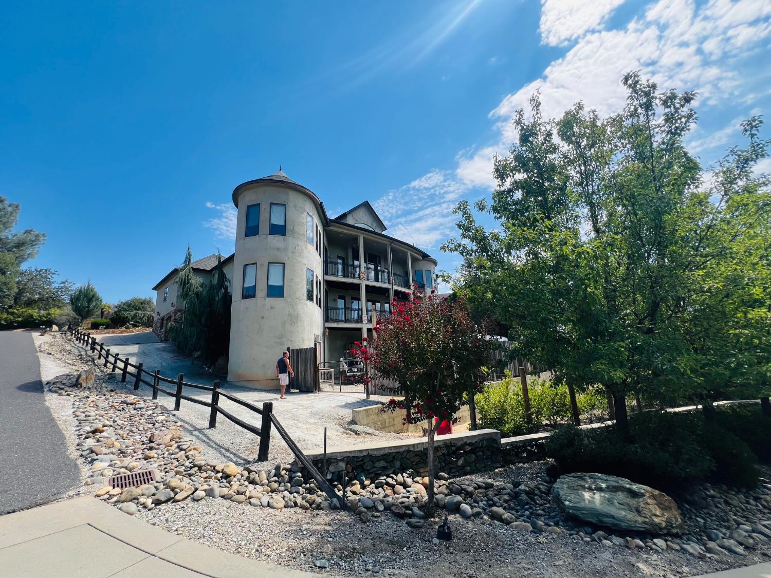 Angels Camp, California, 95222, United States, 4 Bedrooms Bedrooms, ,4 BathroomsBathrooms,Residential,Active,1945061