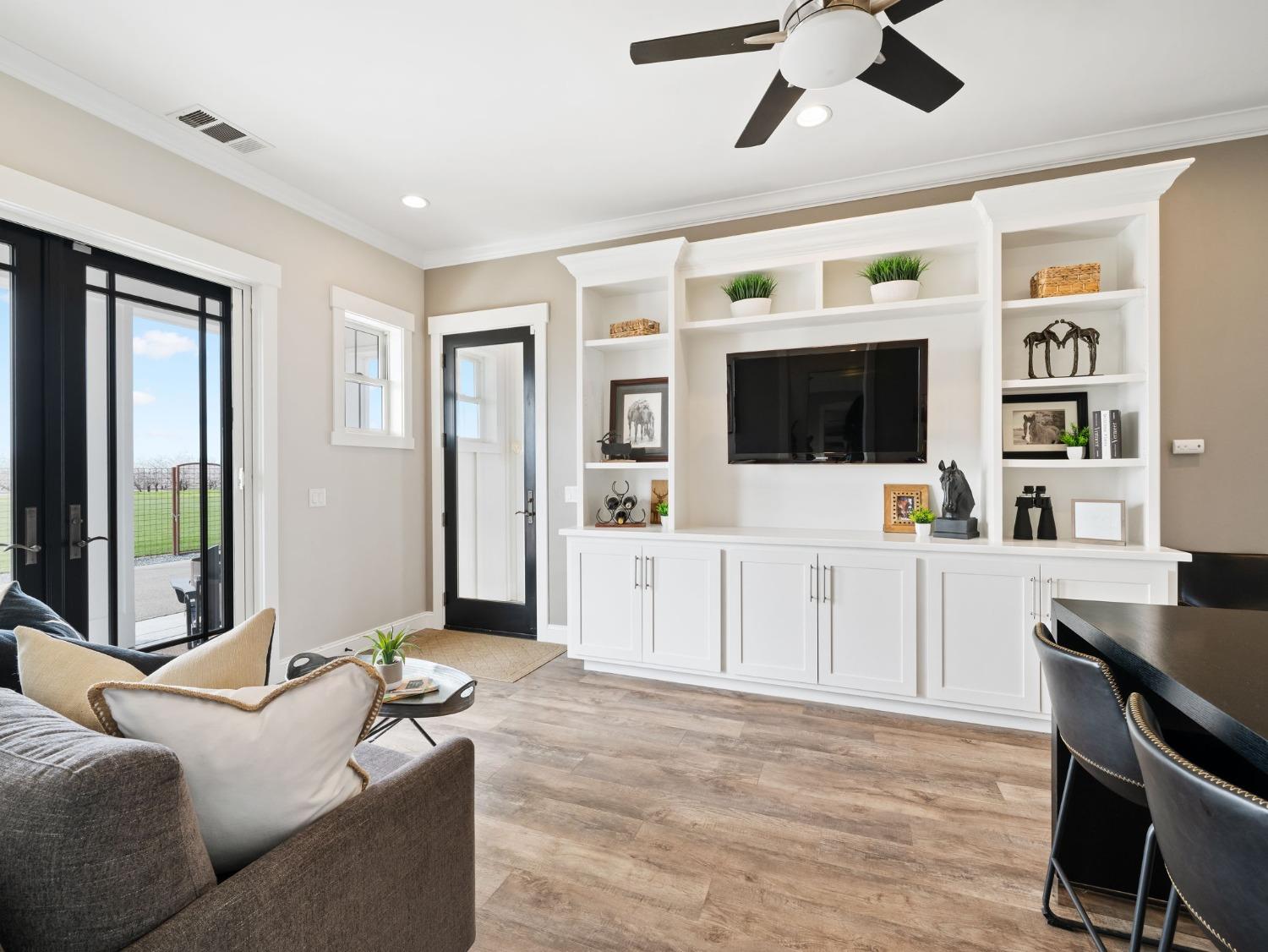 Davis, California, 95616, United States, ,3 BathroomsBathrooms,Residential,Active,1808296