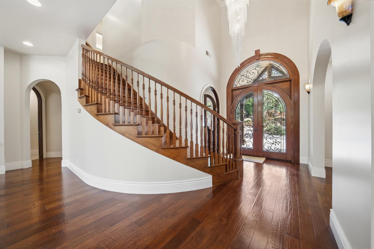 Loomis, California, 95650, United States, 5 Bedrooms Bedrooms, ,5 BathroomsBathrooms,Residential,Active,2041664