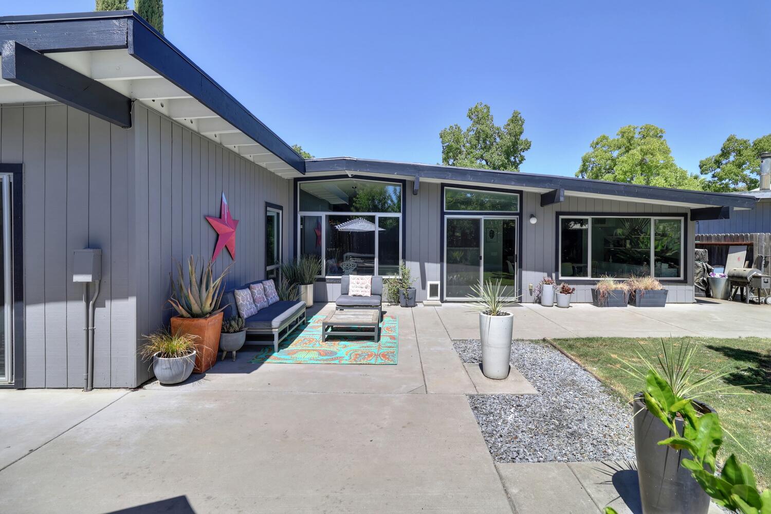 Davis, California, 95616, United States, 4 Bedrooms Bedrooms, ,3 BathroomsBathrooms,Residential,Active,1922279