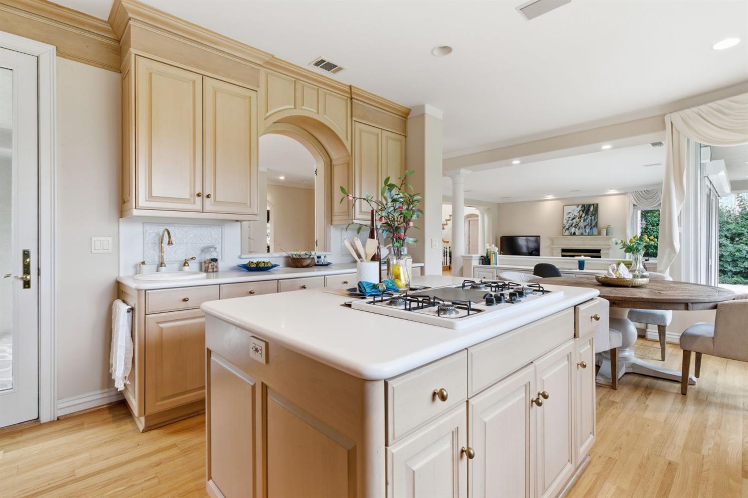 Stockton, California, 95219, United States, 3 Bedrooms Bedrooms, ,4 BathroomsBathrooms,Residential,Active,1999272